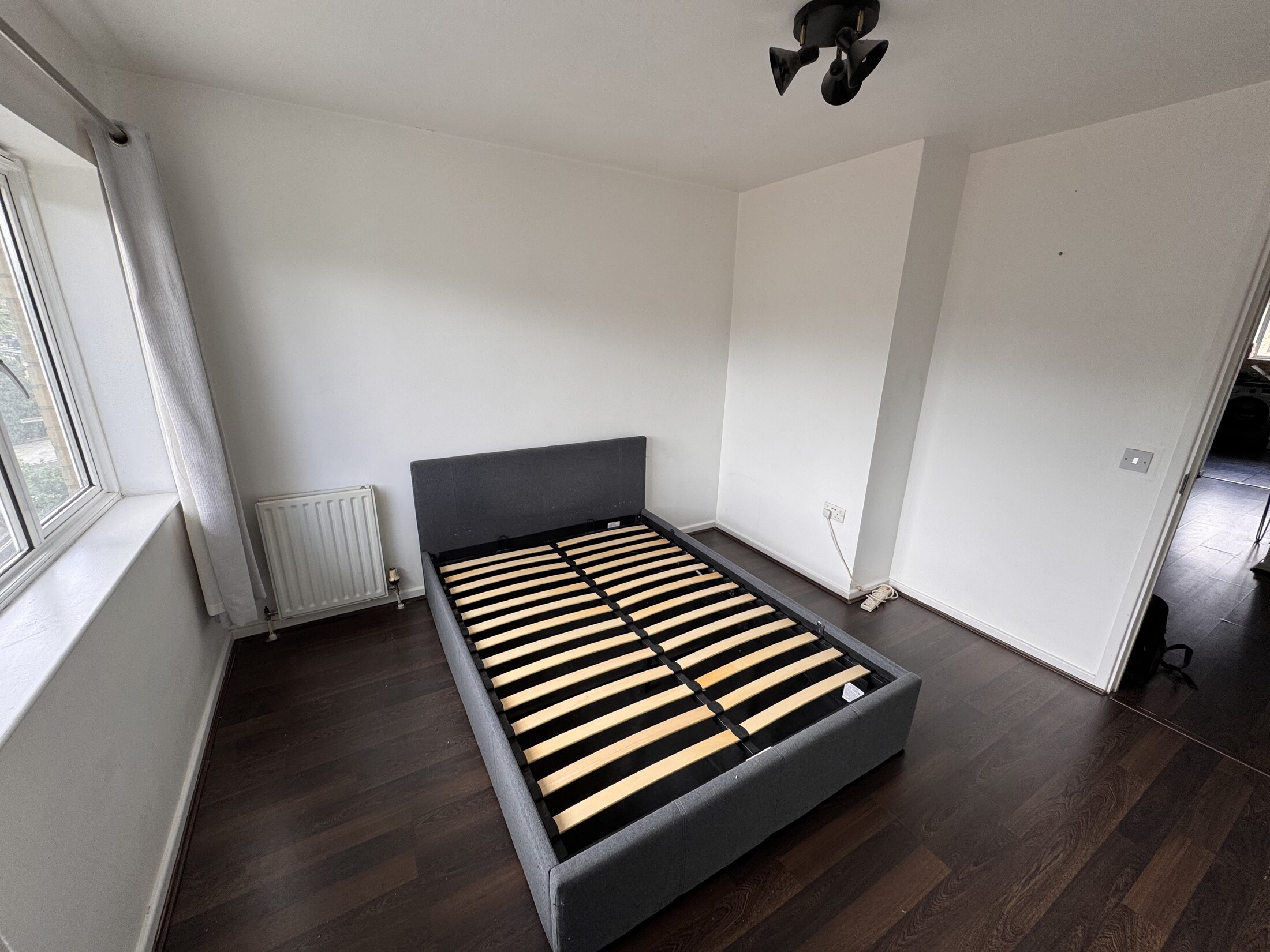 Second double bedroom with built-in storage